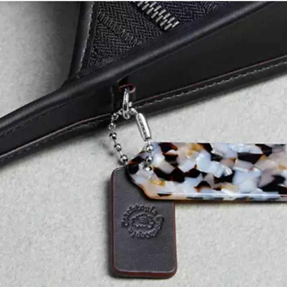 COACHTOPIA Ergo Bag With Upcrafted Zippers in Black NWT - Picture 5 of 8